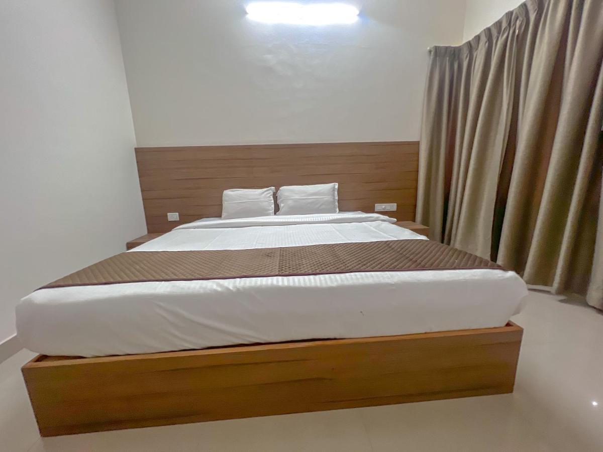 Hotel Elite By Agira Hotels-Free Airport Pickup Or Drop Yelahanka Eksteriør billede
