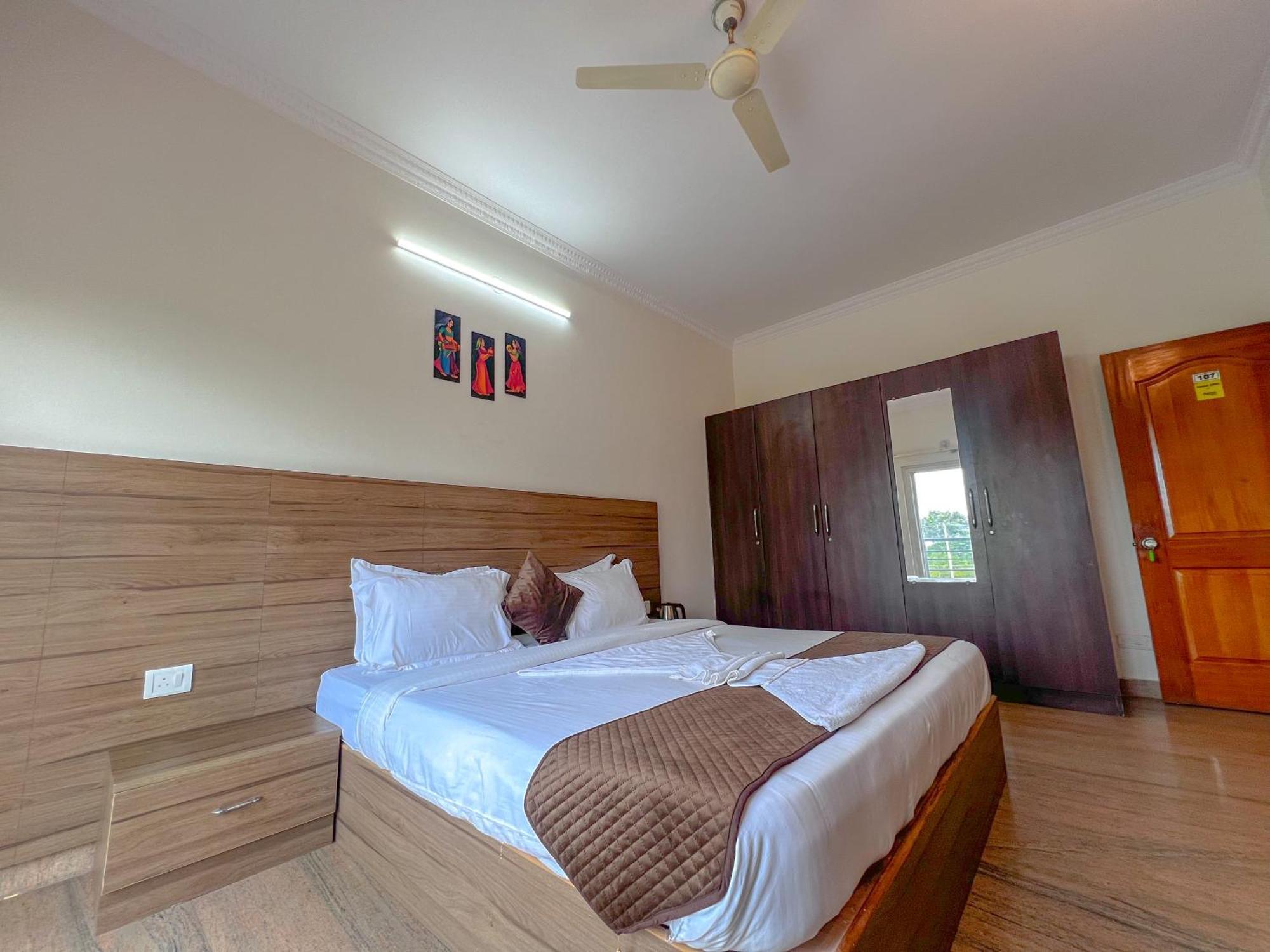 Hotel Elite By Agira Hotels-Free Airport Pickup Or Drop Yelahanka Eksteriør billede