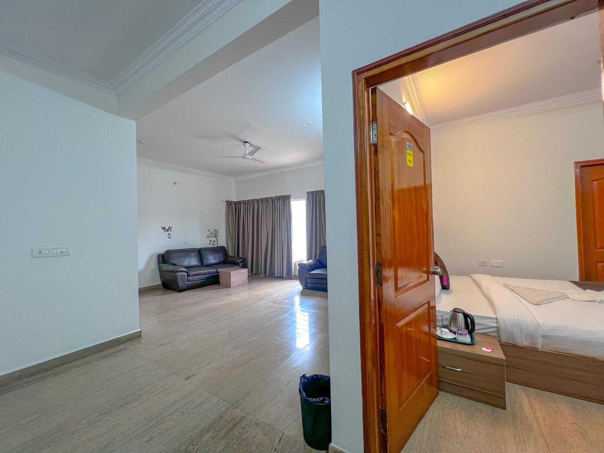 Hotel Elite By Agira Hotels-Free Airport Pickup Or Drop Yelahanka Eksteriør billede