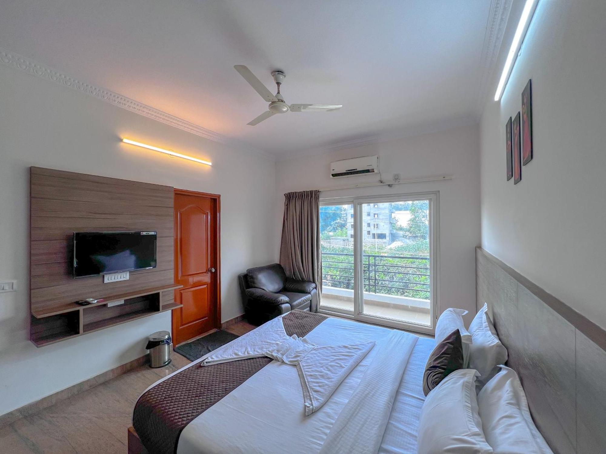 Hotel Elite By Agira Hotels-Free Airport Pickup Or Drop Yelahanka Eksteriør billede
